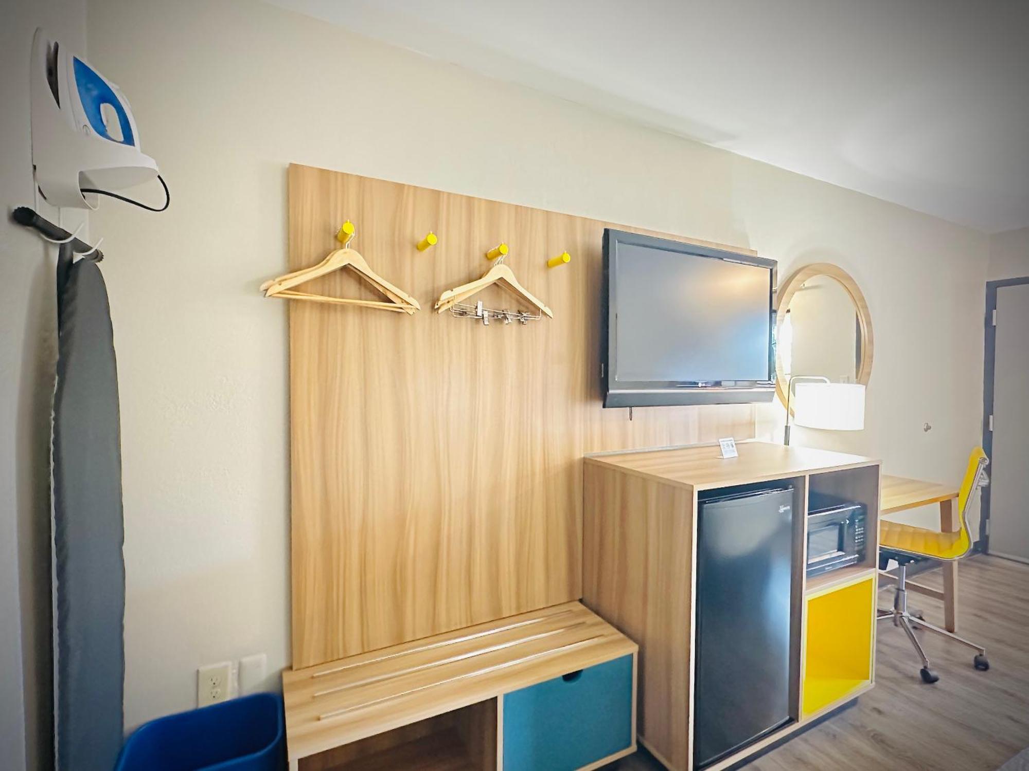 Days Inn By Wyndham Westend Alexandria,Va Washington Dc Area Екстер'єр фото