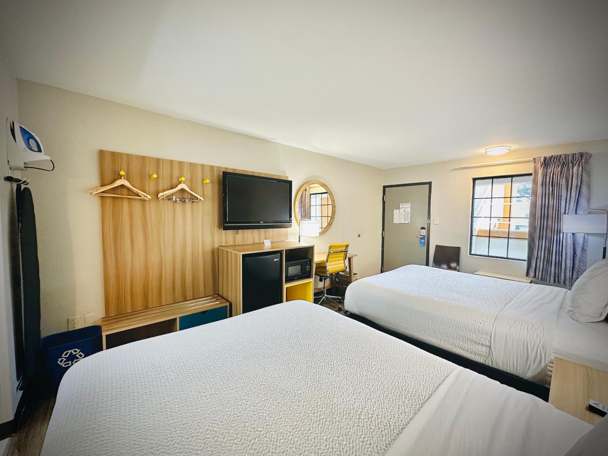 Days Inn By Wyndham Westend Alexandria,Va Washington Dc Area Екстер'єр фото